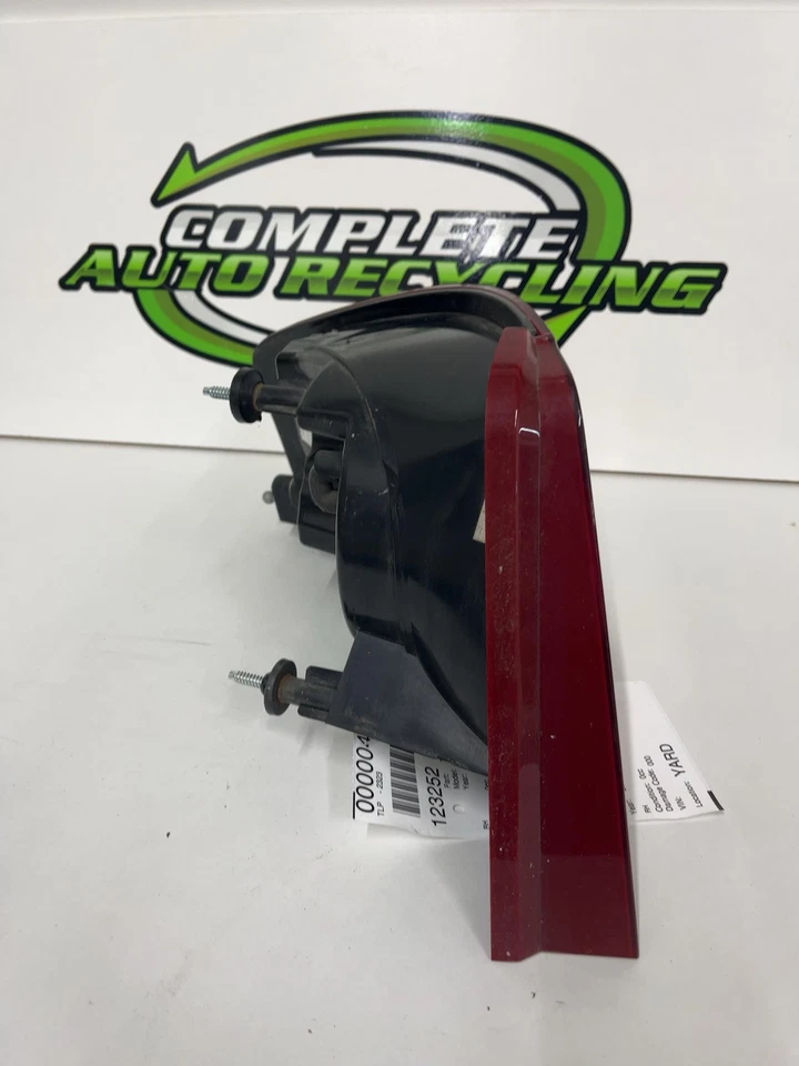 Conjunto de luces traseras derecha derecha Dodge Avenger 2011-14 Foto 4 de 4