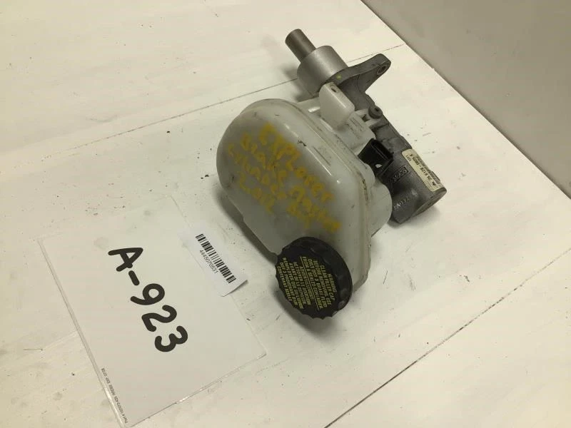2011 FORD EXPLORER XLT BRAKE MASTER CYLINDER OEM+ - Image 3 of 4