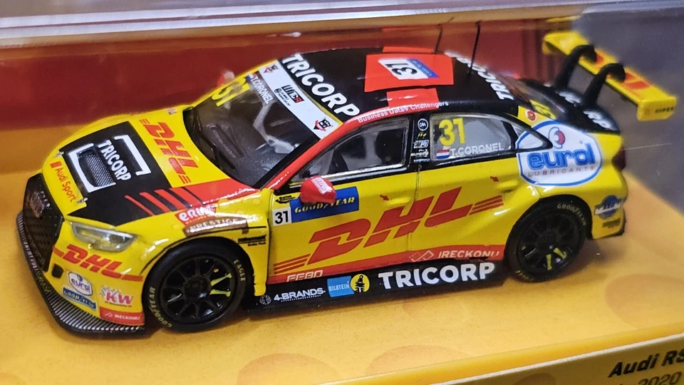 Asfalto Audi RS3 LMS T64-013 edición especial con licencia oficial de AG WTCR 2020 Foto 3 de 4