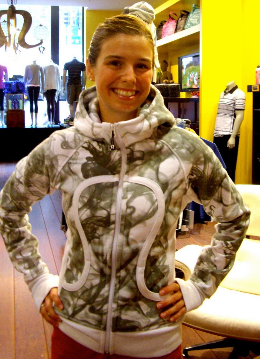 Lululemon Scuba Hoodie, Size 6, Cream & Grey Unicorn Tears, Rare