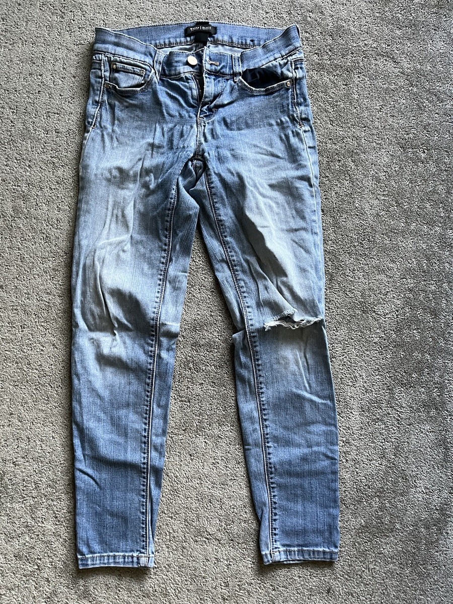 White House Black Market The Skimmer Women's Size Blue Distressed Stretch  Jean