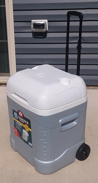 igloo ice cube cooler 70 qt