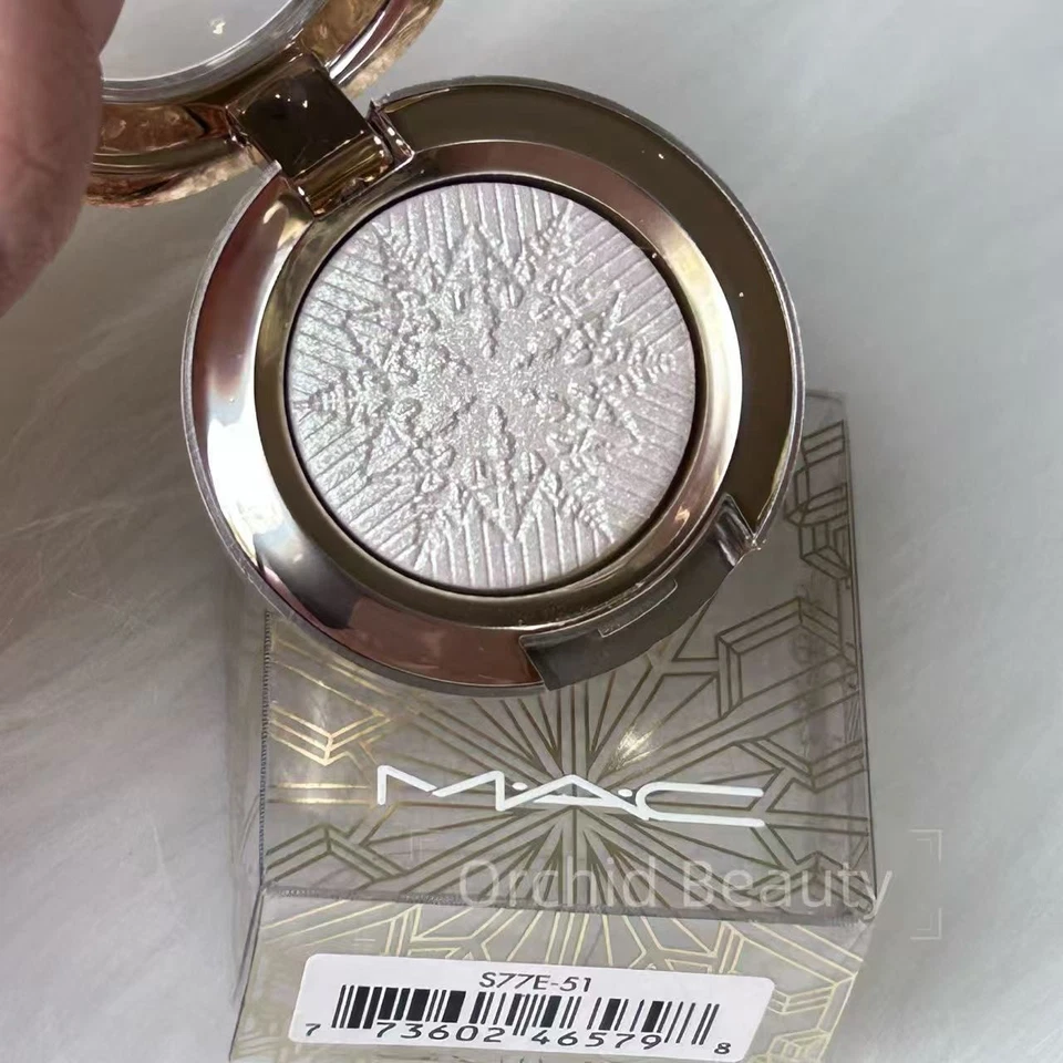 MAC Extra Dimension Eyeshadow~Frostwinked~Full Size~Limited edition RARE~New - Image 3 of 4