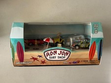 Greenlight Diorama Ron Jon Surf Shop Yellow Jeepvolkswagen Beetle Vhtf Rare Bg9