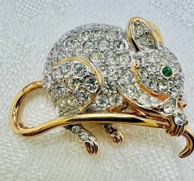 CAROLEE Rhinestone Pave Mouse / Green Crystal Eye