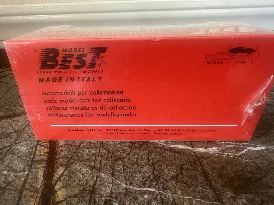 MEJOR MODELO 9157 'LOLA T70 CUPÉ MARCAS ESCOTILLA 1968 #2' 1:43. Sin usar, en caja Foto 4 de 4