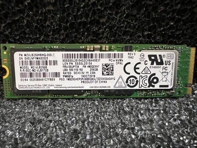Samsung MZ-VLB256B PM981a 256 GB NVMe M.2 80mm Solid State Drive