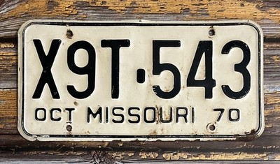 1970 Missouri Automobile License Plate X9T-543