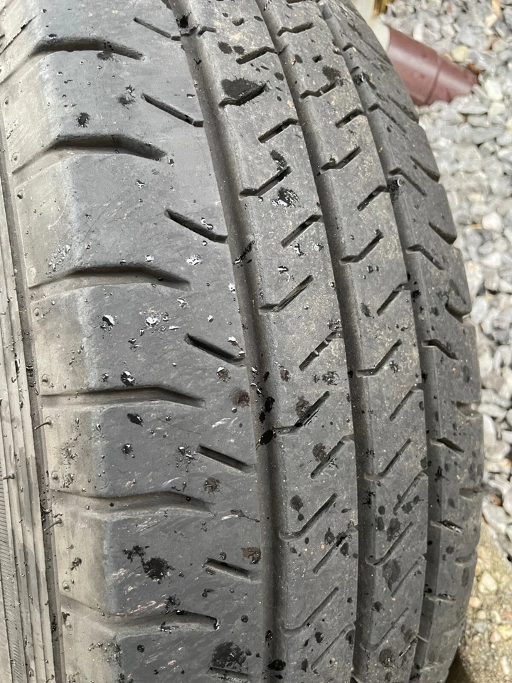 Mercedes Benz Sprinter 906 Kompletträder, Sommerreifen aus 2022 7+8mm - Bild 3 von 4