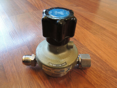 Parker Veriflo HFR902W2PFS8MF HFR900 Series High Flow Regulator Valve 45100524