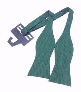 Details about / $125 Tommy Hilfiger Mens Solid Green Silk Bow Tie Classic Adjustable Bowtie