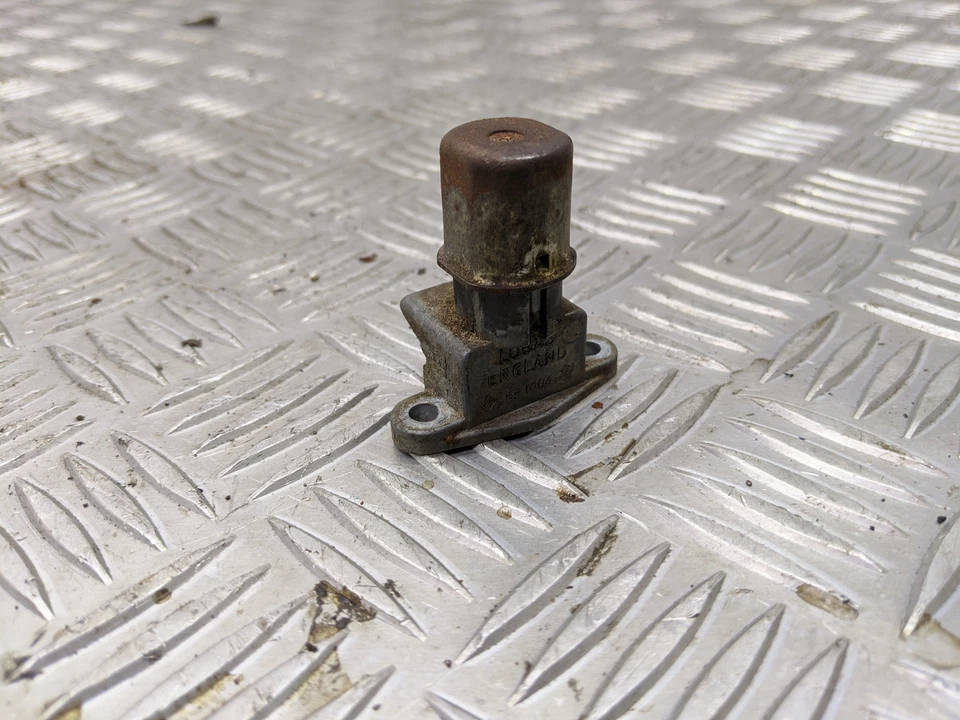 MORRIS MINOR 1000 1965 DIM DIP HEADLIGHT SWITCH - Image 4 of 4