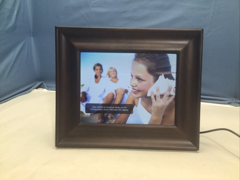 Polaroid 8" Digital Picture Frame (Espresso Finish Wood Frame) PDF-800EB - Image 2 of 4