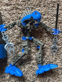 Vintage LEGO Bionicle 8590 Rahkshi Guurahk with cannister, no manual
