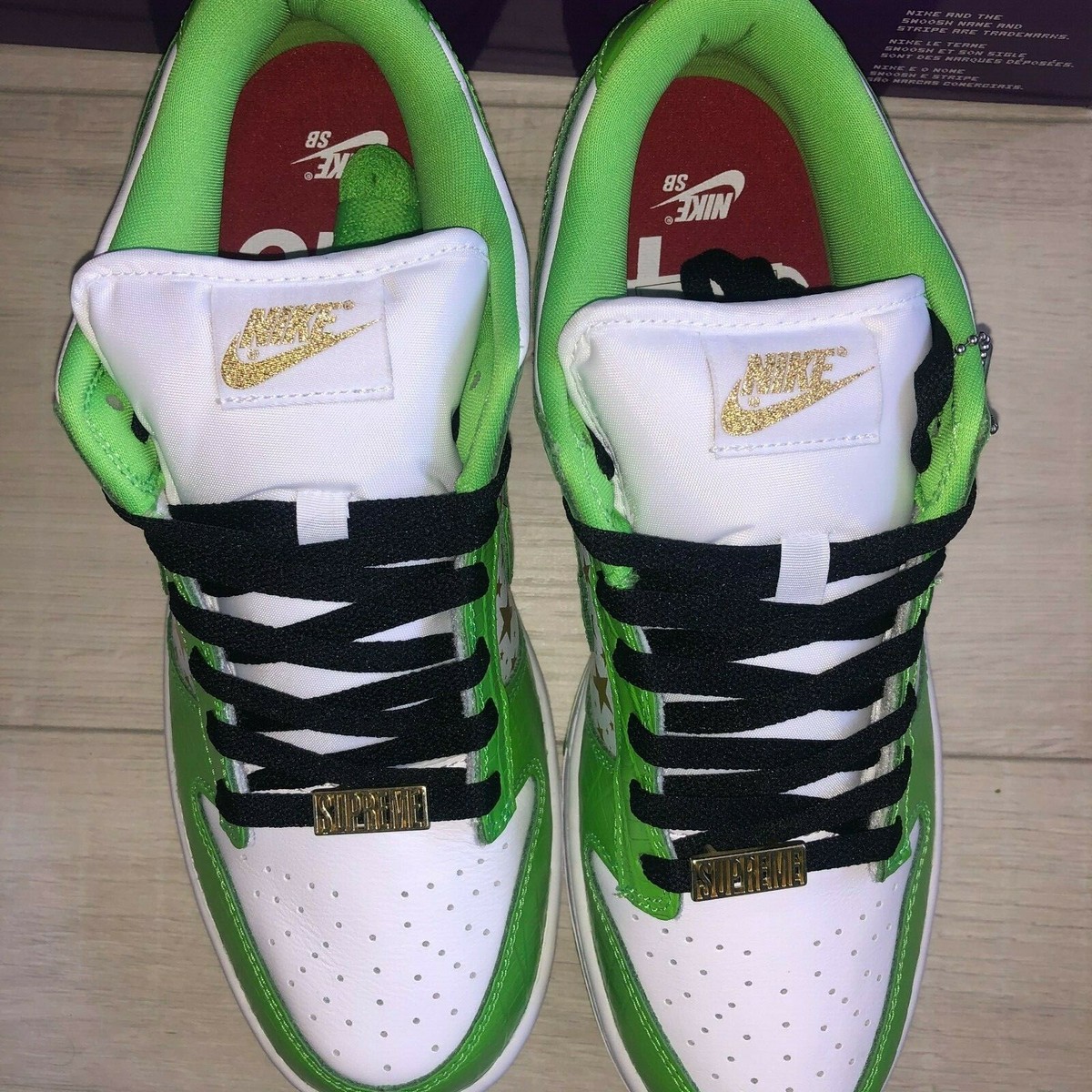 Supreme × Nike SB Dunk Low Green 27.5 Supreme x Nike SB Dunk Low Official Release Date | Hypebae