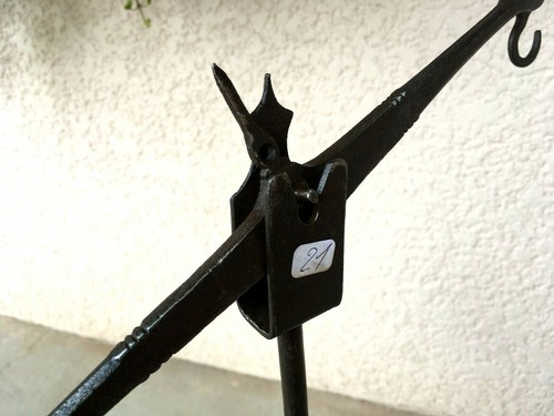 n°21) old tool / outil ancien BALANCE A TRÉBUCHET FORGÉE XVIIe DÉCORÉE - Picture 5 of 8