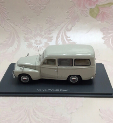 WSI Models Volvo スケールモデル Volvo VN 780 6x4 3 Axle Truck, Silver - WSI Models 33-2030 - 1/50