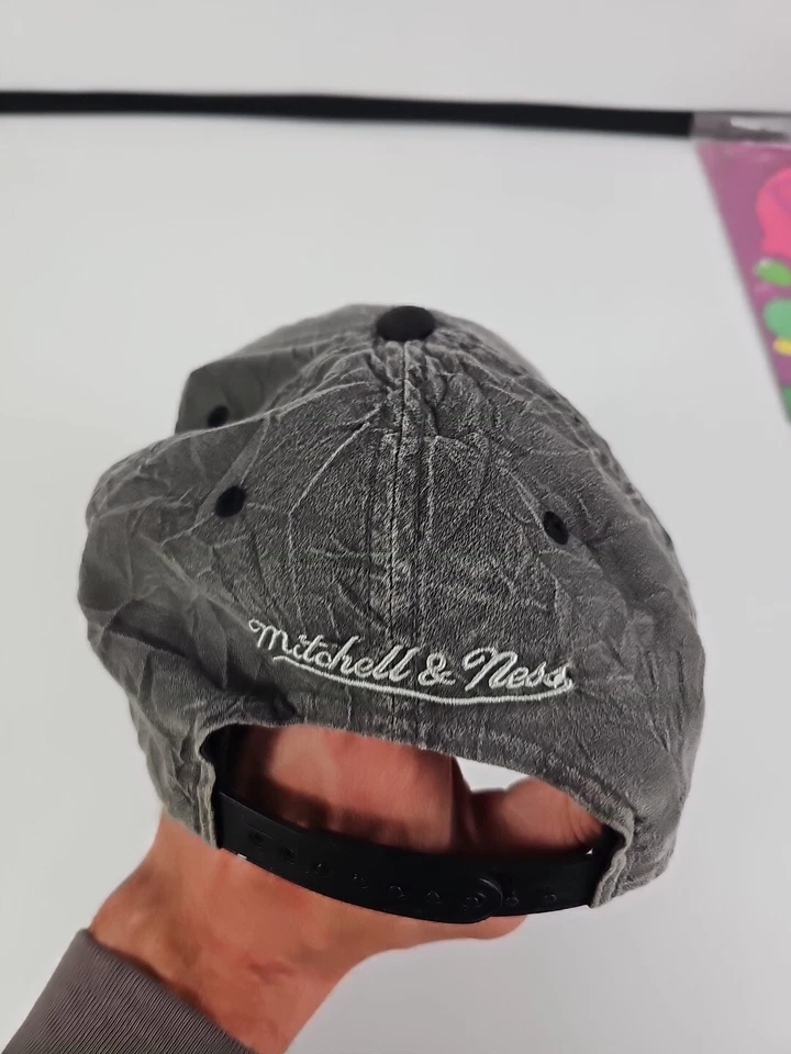 Винтажная черная бейсболка NFL Raiders Diamond Mitchell & Ness б/у редкая - Изображение 3 из 4