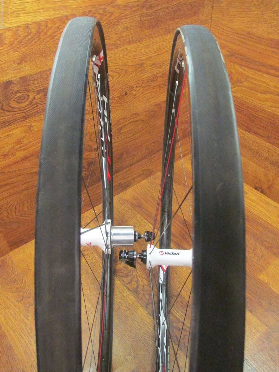 FSA VISION TRIMAX TC24 700C CARBON TUBULAR 10 SPEED SHIMANO FSA VISION TRIMAX TC24 700C CARBON TUBULAR 10 SPEED SHIMANO