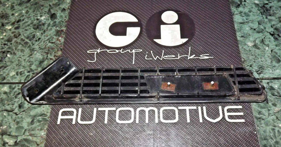OEM 74-83 USDM Fiat X1/9 X19 2 puertas exterior pilar bertone ventilación embellecedor L Foto 3 de 4