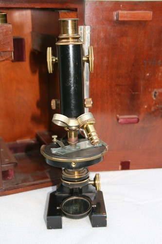 microscope ancien KORISTKA Milano vers 1900. - Foto 3 di 9