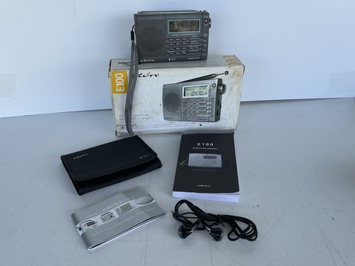 Vintage Eton E100 AM FM Kurzwelle Welt Band Radio mit Box Handbücher Etui Kopfhörer