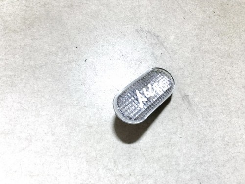 Seitenblinker (Kotflügelblinker) Vorne Rechts  Volkswagen Bora DE1113063-35