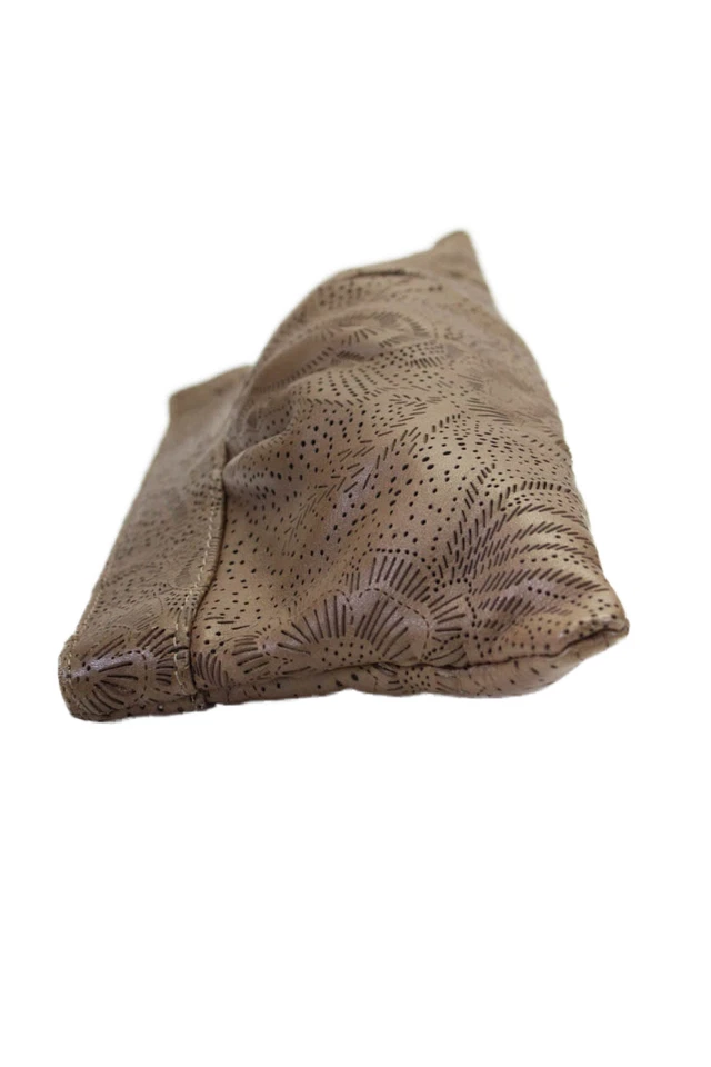 Bolso sin asas Lauren Merkin para mujer de cuero floral perforado marrón Foto 2 de 4