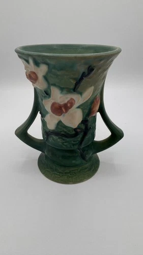 Vintage Roseville Pottery Magnolia Vase 38-6" Great Condition