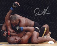 Anderson Silva Cards and Autographed Memorabilia Guide 37