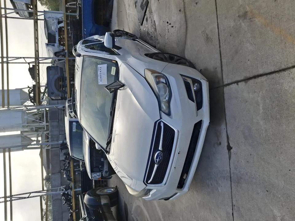 Conjunto de luz trasera derecha usado se adapta a: Subaru Impreza 2015 grado derecho A Foto 2 de 4