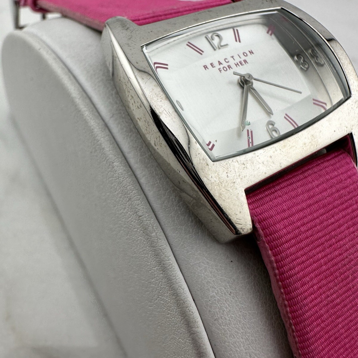 Pink Suede Reaction by Kenneth Cole women\'s watch NICE Kenneth Cole Reaction For Her Watch Women Silver Tone Pink  main image 3