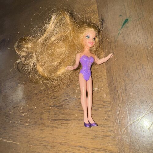 Usado 2009 Mattel Pequeño 3.5" Polly Pocket Disney Princesa Rapunzel de Tangled@ - Imagen 3 de 6