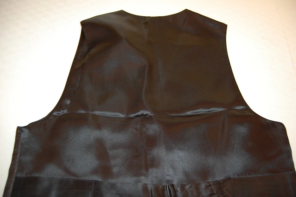 NWOT $250 David Donahue Men's Silk Dress Vest Size S .. - Image 3 of 4