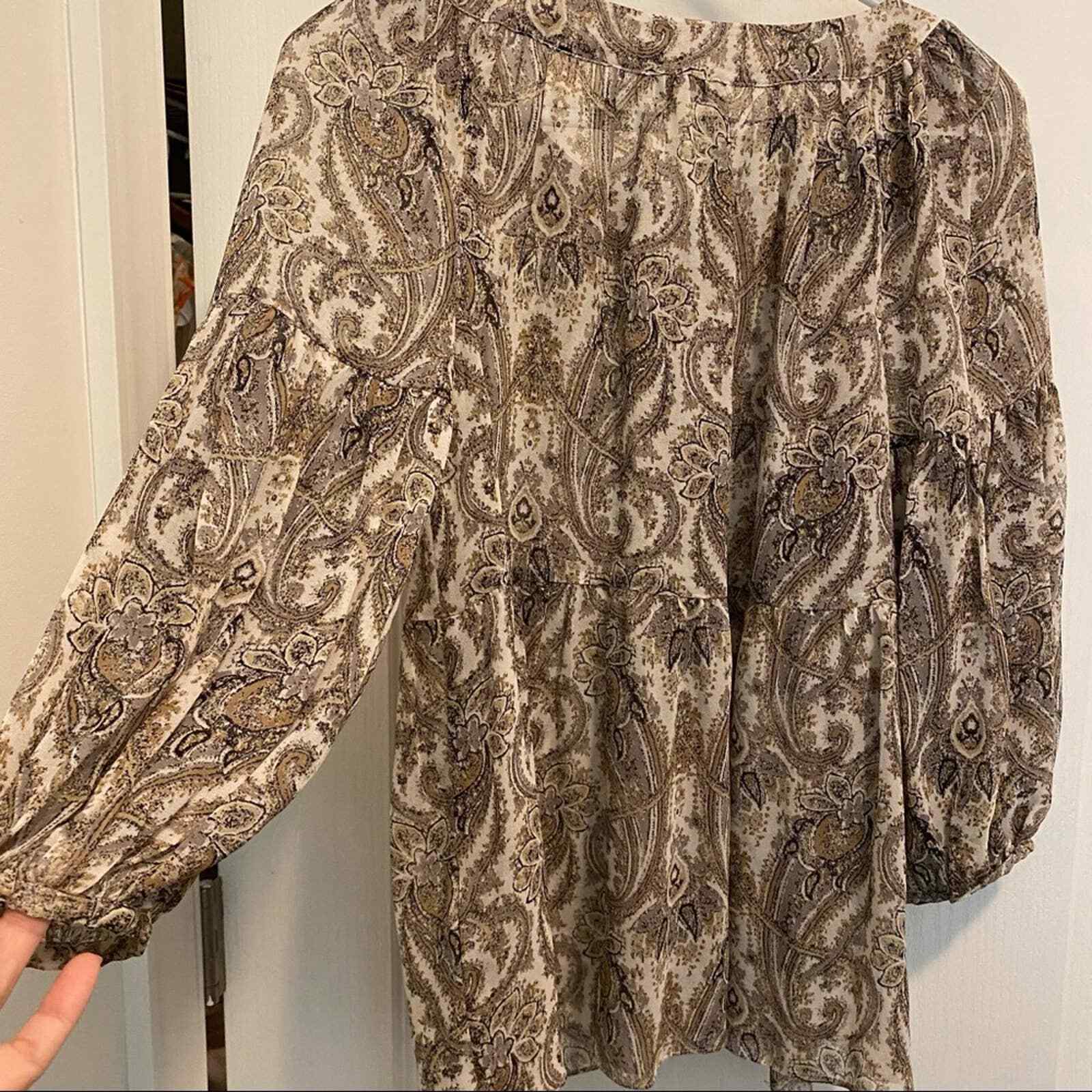 JOIE 100% silk Paisley and Puffy Sleeve Blouse - image 10