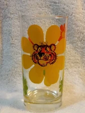 Vintage Late 60s Esso Tiger Flower Power Service Station Giveaway Glass Gas Oil