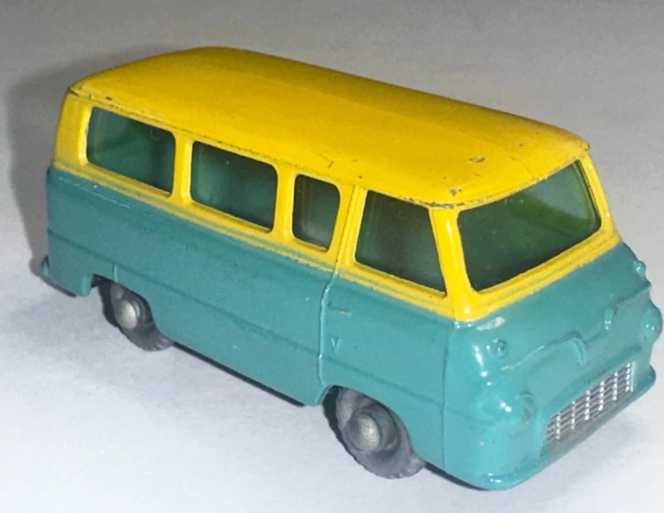 Matchbox LESNEY Gray Wheel 70 Ford Thames Estate Car Tinted Windows GPW 1959- P2 - Image 2 of 4