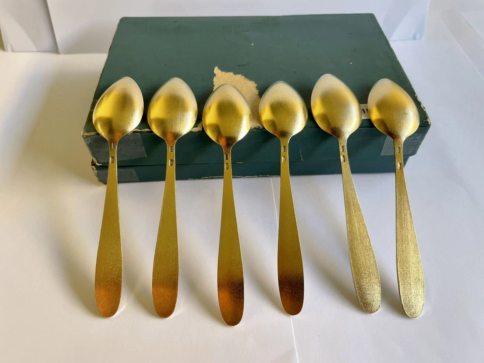 Cuchara de plata esmaltada vintage taza rusa cuenco salero huevo Kofsh taza de plata Foto 3 de 4