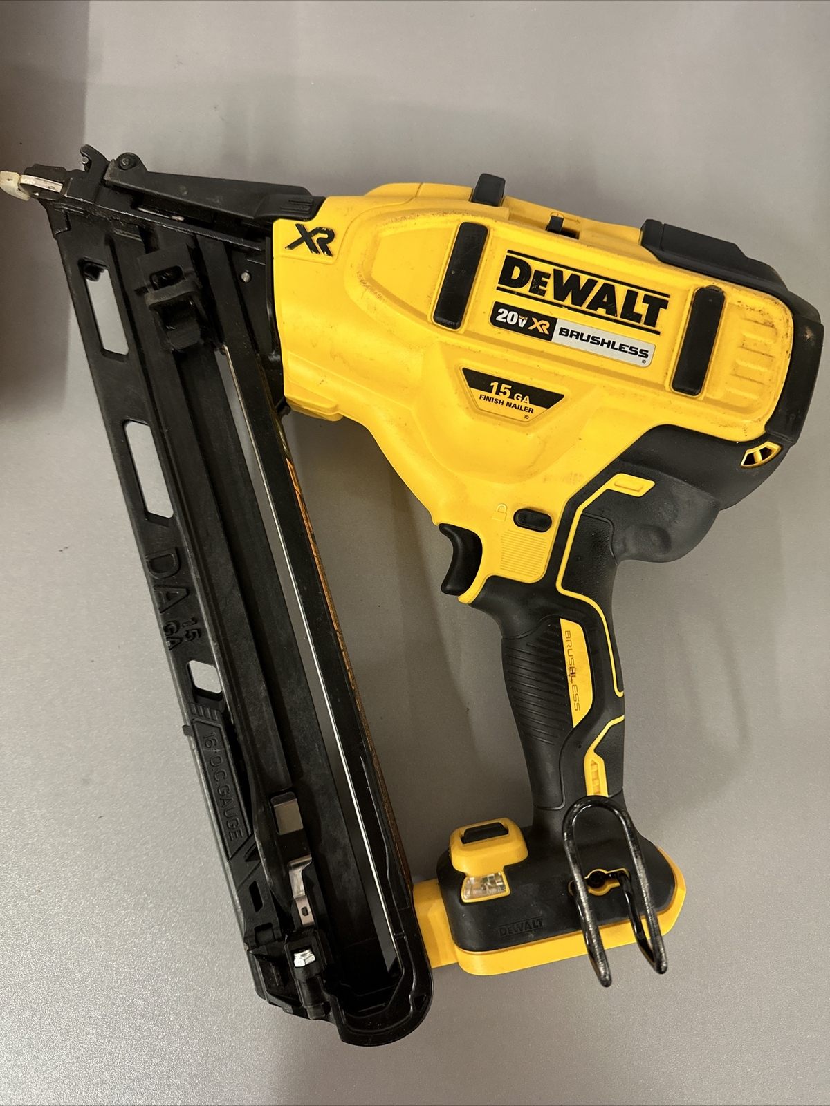 DEWALT DCN650D1 XR 20V Cordless 15 GA ANGLED FINISH NAILER. TOOL ONLY