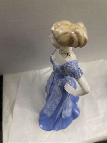 Royal Worcester England -Eleanor - Figurine, 2003 Limited Editions In Excellent - Picture 7 of 11