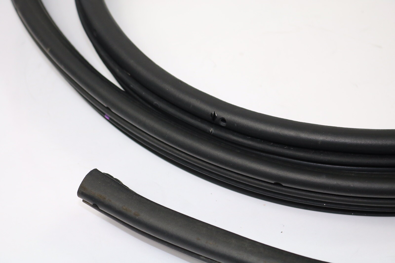 2005 Jeep Grand Cherokee RHR Pass Rear Door Weatherstripping 5539018ABA eBay