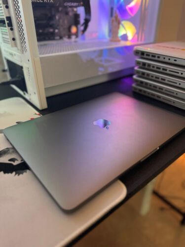 2018 MacBook Pro 13" for Parts – Flawless, Vibrates, No Power – Read Description