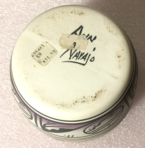 Navajo Native American Landscape Jar w/Lid Signed & Hand Painted 6" Tall - Picture 8 of 8