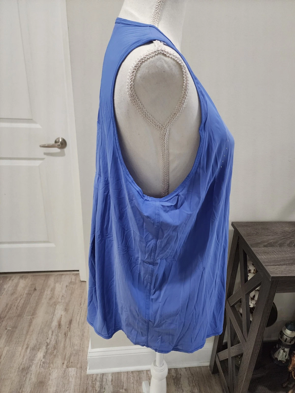 lululemon running sleeveless mesh reflective tank-top