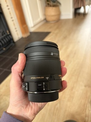 Sigma 18-250mm F3.5-6.3 DC MACRO OS HSM Nikon F Zoomobjektiv