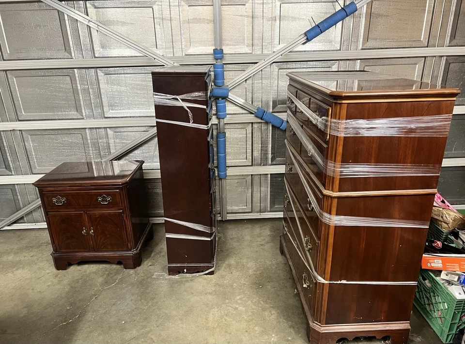 – Drexel Heritage Chippendale Bedroom Set (3-Piece) – Model 116. 1970-1980s. - Image 3 of 4