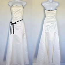 GUNNE SAX White Satin Strapless Gown Sz 6 Black Trim Bow Prom Formal Y2K Bridal