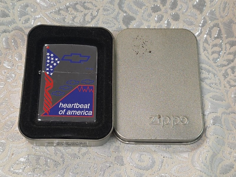 Zippo 2000 Chevrolet Heartbeat of America Flag Chrome New in Tin