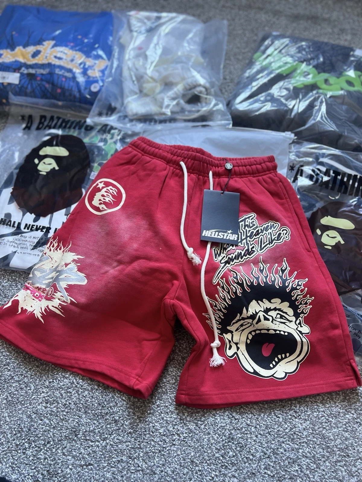 Hellstar Shorts Red, Size M
Opens in a new window or tab
