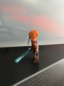 LEGO Star Wars Minifigure - Plo Koon Jedi w/ Lightsaber - from Set 75045 sw0538
